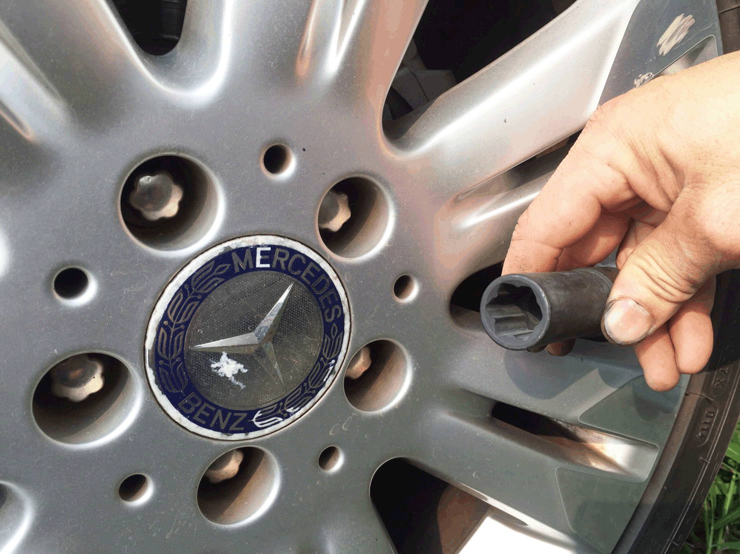wheel lug socket